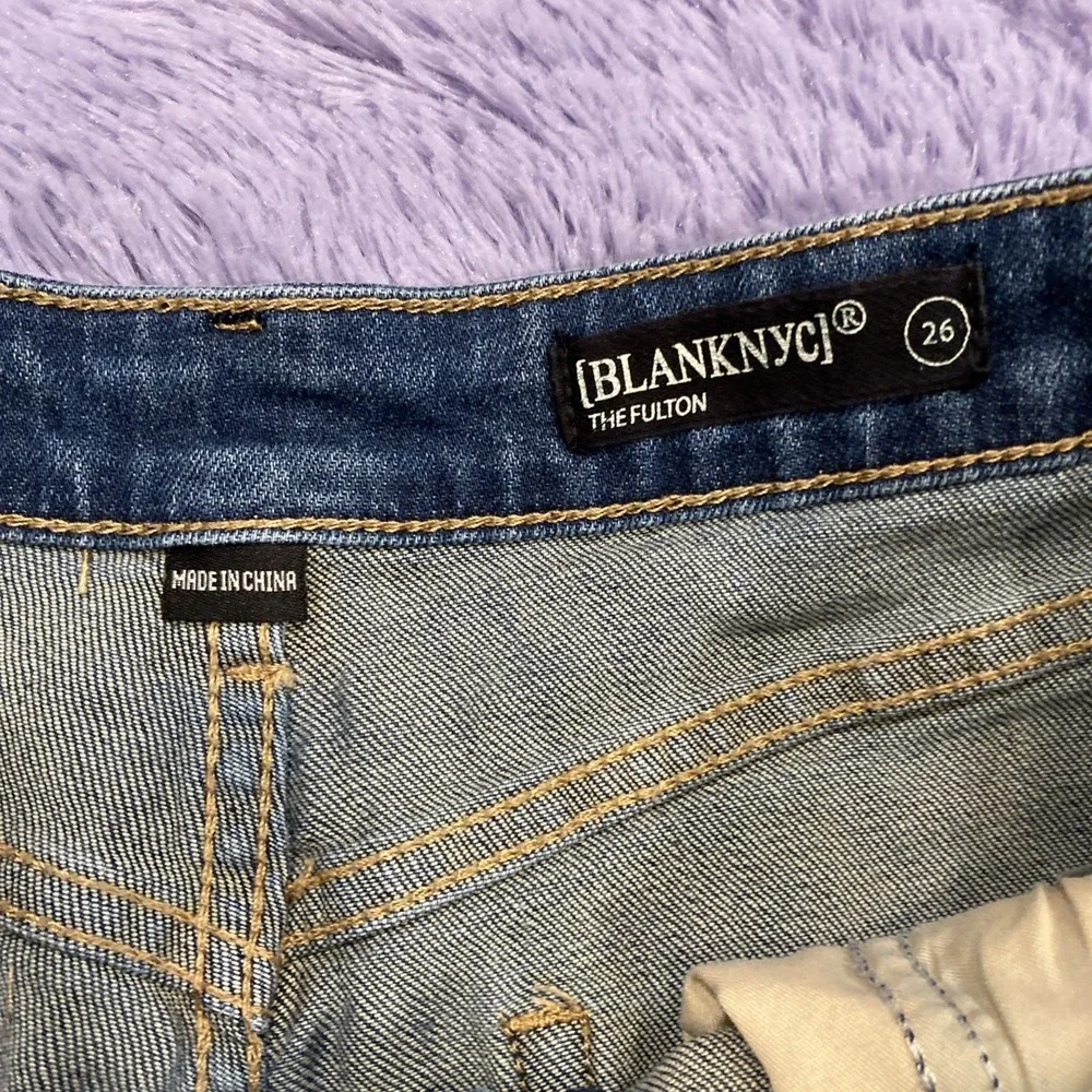 Blank NYC Jean Shorts Womens 26 The Fulton Distressed Cuffed Stretch Denim‎